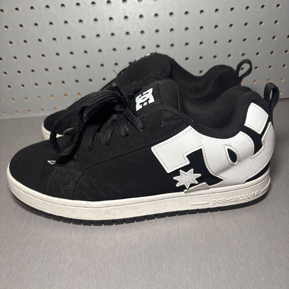 DC Court Graffik Shoes Mens Size 10 Black White Skateboard Sneakers ONLY 1 LACE
